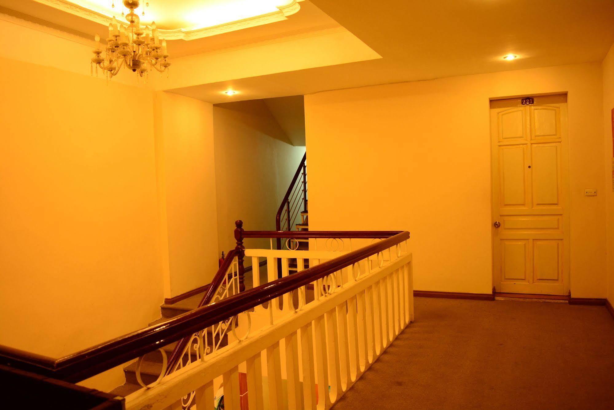Bodega Hotel Hanoi Exterior photo