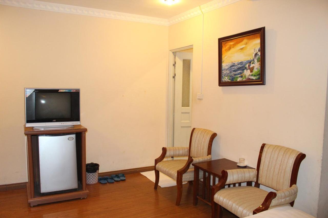 Bodega Hotel Hanoi Exterior photo